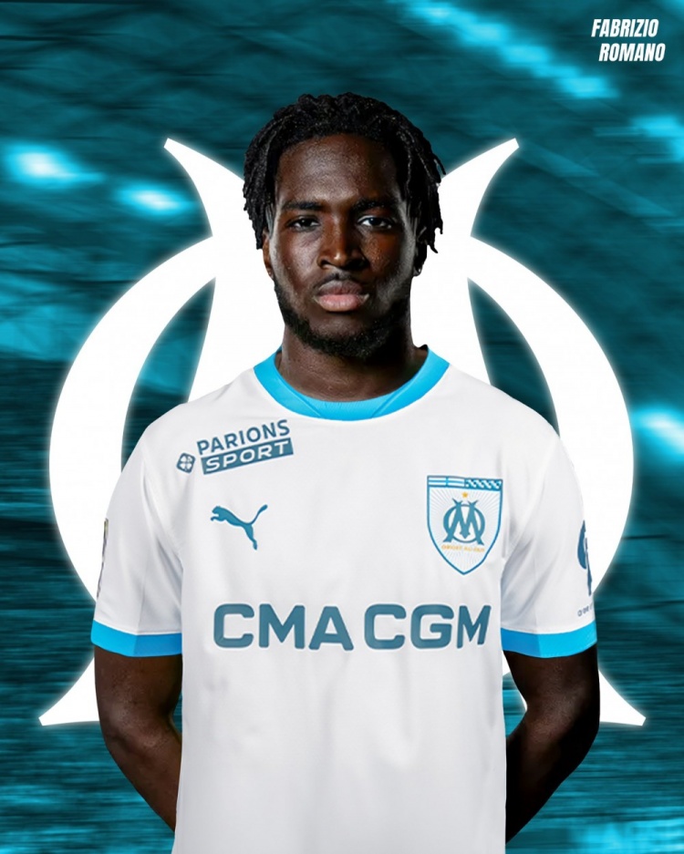 迪马：在引进桑乔遭拒后，罗马将与博洛尼亚竞争马赛前锋洛维