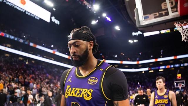 华体会入口-浓眉爆砍37分难挡失利，相比输球他的脚伤更加要命